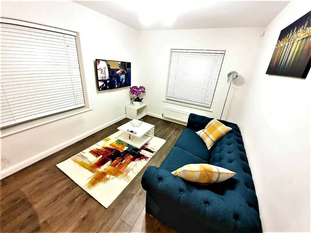 Manchester Holiday Apartment Exterior photo