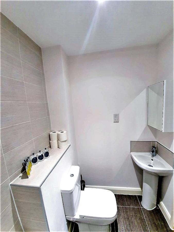 Manchester Holiday Apartment Exterior photo